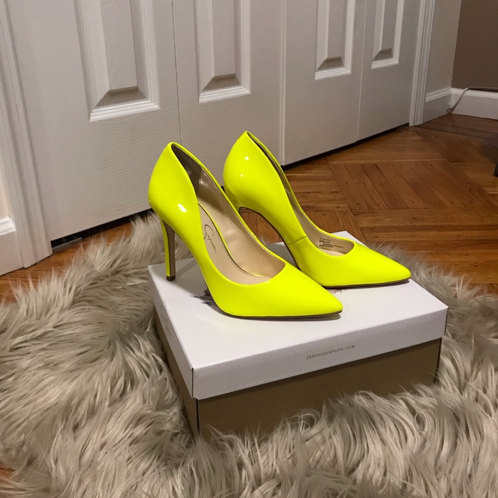 Jessica Simpson Heels ✭
